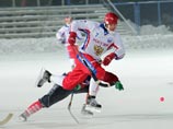 Россияне одолели шведов на домашнем чемпионате мира по бенди Россияне одолели шведов на домашнем чемпионате мира по бенди