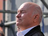 Представитель одной из визовых структур, работающих с британским Министерством внутренних дел, опроверг распространенную СМИ информацию о том, что бывший мэр Москвы Юрий Лужков якобы получил вид на жительство в Великобритании Представитель одной из визовых структур, работающих с британским Министерством внутренних дел, опроверг распространенную СМИ информацию о том, что бывший мэр Москвы Юрий Лужков якобы получил вид на жительство в Великобритании