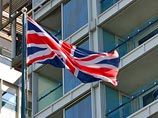 Посольство Великобритании в России, в свою очередь, не подтвердило и не опровергло информацию о получении Лужковым вида на жительство, заявив "Интерфаксу", что дипмиссия не комментирует индивидуальные визовые случаи Посольство Великобритании в России, в свою очередь, не подтвердило и не опровергло информацию о получении Лужковым вида на жительство, заявив "Интерфаксу", что дипмиссия не комментирует индивидуальные визовые случаи