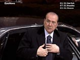 Итальянки решили закидать Берлускони трусами, чтобы доказать: Италия не бордель