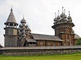 Уникальная церковь в Кижах стоит только за счет металлического каркаса Уникальная церковь в Кижах стоит только за счет металлического каркаса
