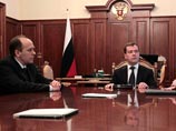 В ФСБ после теракта в "Домодедово" начались секретные увольнения В ФСБ после теракта в "Домодедово" начались секретные увольнения