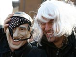 Неаполитанская мафия завладела интимными фотографиями Берлускони Неаполитанская мафия завладела интимными фотографиями Берлускони