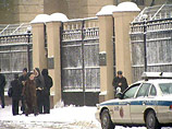 ГУВД опровергло информацию о "дипломатических иномарках" террористов из "Домодедово" ГУВД опровергло информацию о "дипломатических иномарках" террористов из "Домодедово"