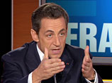По мнению Саркози, "наши соотечественники-мусульмане должны иметь возможность исповедовать свою веру, как и любой гражданин", но "мы во Франции не хотим, чтобы люди в показной манере молились на улице"