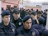 Стамбульский суд вынес решение об аресте 163 из 196 действующих и отставных военных, проходящих по делу о подготовке в 2003 году переворота с целью свержения правительства премьер-министра Тайипа Эрдогана