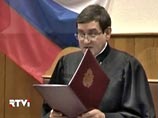Ранее о своем подозрении, что приговор написан не Данилкиным, говорили адвокаты Михаила Ходорковского Ранее о своем подозрении, что приговор написан не Данилкиным, говорили адвокаты Михаила Ходорковского
