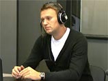 Партия "Единая Россия" обиделась на блоггера Алексея Навального, который 2 февраля в эфире радиостанции "Финам-ФМ" назвал ее "партией жуликов и воров" Партия "Единая Россия" обиделась на блоггера Алексея Навального, который 2 февраля в эфире радиостанции "Финам-ФМ" назвал ее "партией жуликов и воров"