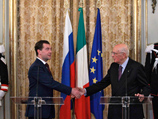 Президент России Дмитрий Медведев проводит визит в Италию и в Ватикан. Он уже провел встречу со своим коллегой Джорджо Наполитано