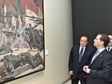 Визит Медведева в Италию: президент высмеял российских чиновников, пропустивших речь Берлускони Визит Медведева в Италию: президент высмеял российских чиновников, пропустивших речь Берлускони