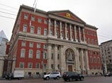 "Это своего рода аттестация, которая позволит новой администрации Москвы сделать выводы о профпригодности и квалификации чиновников", - в неофициальном порядке пояснил представитель мэрии "Это своего рода аттестация, которая позволит новой администрации Москвы сделать выводы о профпригодности и квалификации чиновников", - в неофициальном порядке пояснил представитель мэрии