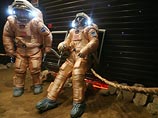 Россиянин и китаец досрочно выполнили задачи и "вернулись с поверхности Марса" Россиянин и китаец досрочно выполнили задачи и "вернулись с поверхности Марса"