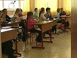 Фурсенко обещает, что базовая школьная программа останется бесплатной Фурсенко обещает, что базовая школьная программа останется бесплатной