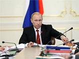 Кроме того, премьер-министр РФ Владимир Путин подписал постановление "О переносе выходных дней в 2011 году"