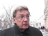 Несмотря на распоряжение правительства сократить количество машин со спецсигналами, большинству чиновников мигалки оставят, забрав лишь разрешения на них, сообщил интернет-изданию Life News пресс-секретарь управделами президента Виктор Хреков Несмотря на распоряжение правительства сократить количество машин со спецсигналами, большинству чиновников мигалки оставят, забрав лишь разрешения на них, сообщил интернет-изданию Life News пресс-секретарь управделами президента Виктор Хреков