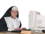 В Испании католическую монахиню выгнали из монастыря за активное использование Facebook