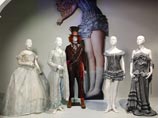 В Лос-Анджелесе открылась выставка костюмов из фильмов-номинантов на "Оскар" В Лос-Анджелесе открылась выставка костюмов из фильмов-номинантов на "Оскар"