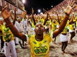 В бразильском штате Минас-Жерайс на карнавальную толпу упал высоковольтный провод: тринадцать человек погибли