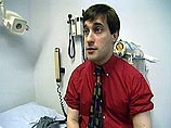 Член британского парламента либерал-демократ Эван Харрис стал первым человеком, которому ввели новую вакцину Член британского парламента либерал-демократ Эван Харрис стал первым человеком, которому ввели новую вакцину