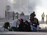 В столкновениях полиции с радикалами в пригороде столицы Туниса погиб человек