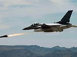 Два истребителя ливийских ВВС нанесли в понедельник ракетные удары по складам оружия и боеприпасов в Адждабии