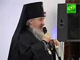 Во время своего визита в вуз архиепископ Ставропольского и Владикавказского Феофан с неохотой отвечал на вопрос о том, как обстоят дела с общностью русских и мусульман-кавказцев в Ставрополье Во время своего визита в вуз архиепископ Ставропольского и Владикавказского Феофан с неохотой отвечал на вопрос о том, как обстоят дела с общностью русских и мусульман-кавказцев в Ставрополье