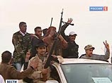 Ожидая новых возможных нападений сил Каддафи, восставшие укрепили свои позиции, подтянув зенитные орудия. По данным оппозиции, в ходе боев погибли не менее 10 человек
