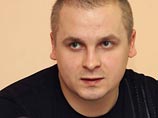 Участников арт-группы "Война" избили неизвестные, которые представились сотрудниками угрозыска Участников арт-группы "Война" избили неизвестные, которые представились сотрудниками угрозыска