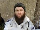 Сразу на нескольких исламистских сайтах появилось в четверг очередное видеообращение лидера кавказских боевиков Доку Умарова, который признал всех российских мусульман вести джихад