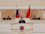 Путин ответил на "предвыборную" речь Медведева обещаниями повысить зарплату бюджетникам