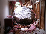 Символом недавнего землетрясения в Новой Зеландии стал 30-тонный валун, получивший даже собственное имя "Рокки