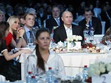 В интернете и СМИ разгорается громкий скандал вокруг благотворительного концерта в "Ледовом дворце" Санкт-Петербурга с участием премьер-министра РФ Владимира Путина и мировых звезд В интернете и СМИ разгорается громкий скандал вокруг благотворительного концерта в "Ледовом дворце" Санкт-Петербурга с участием премьер-министра РФ Владимира Путина и мировых звезд