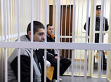 Московский районный суд Минска приговорил граждан России Артема Бреуса и Ивана Гапонова, обвинявшихся в участии в массовых беспорядках в декабре 2010 года, к денежным штрафам в размере 10500000 белорусских рубелей (примерно 3 тысячи долларов США) Московский районный суд Минска приговорил граждан России Артема Бреуса и Ивана Гапонова, обвинявшихся в участии в массовых беспорядках в декабре 2010 года, к денежным штрафам в размере 10500000 белорусских рубелей (примерно 3 тысячи долларов США)