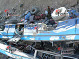 Рейсовый автобус упал в пропасть в горах Китая: 18 погибших, 23 раненых