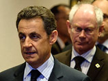 Сам Николя Саркози заявил в пятницу, что возможность закрытия воздушного пространства над Ливией остается на повестке дня обсуждений стран Евросоюза