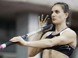 Елена Исинбаева вернулась к своему первому тренеру Елена Исинбаева вернулась к своему первому тренеру