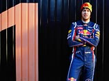 Себастьян Феттель продлил контракт с Red Bull до конца 2014 года Себастьян Феттель продлил контракт с Red Bull до конца 2014 года
