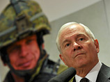 Шеф Пентагона перенес визит в Россию на сутки из-за операции в Ливии