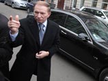 Экс-президент Украины Леонид Кучма, который приходил в среду на допрос в главное следственное управление Генпрокуратуры, провел там три часа Экс-президент Украины Леонид Кучма, который приходил в среду на допрос в главное следственное управление Генпрокуратуры, провел там три часа