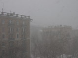 По районам Москвы "гуляет" снежная буря в сопровождении нулевой видимости По районам Москвы "гуляет" снежная буря в сопровождении нулевой видимости
