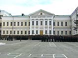 Двухвековая история старейшего военного учебного заведения Сибири едва не прервалась в 1998 году, когда было принято решение о его закрытии