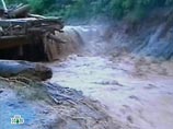 Остров Самуи, известный международный курорт на юге Таиланда, к утру вторника оказался полностью изолирован от внешнего мира из-за продолжающихся аномальных осадков Остров Самуи, известный международный курорт на юге Таиланда, к утру вторника оказался полностью изолирован от внешнего мира из-за продолжающихся аномальных осадков