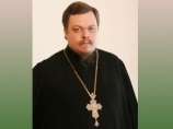 Палатки с пивом, особенно торгующие поздно вечером и ночью, должны быть вне закона, - заявил протоиерей Всеволод Чаплин Палатки с пивом, особенно торгующие поздно вечером и ночью, должны быть вне закона, - заявил протоиерей Всеволод Чаплин