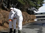 Поврежденные реакторы аварийной АЭС планируется накрыть "колпаками" из специальной ткани, что должно предотвратить разлетание радиоактивных частиц Поврежденные реакторы аварийной АЭС планируется накрыть "колпаками" из специальной ткани, что должно предотвратить разлетание радиоактивных частиц