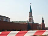 К Кремлю прорвалась женщина на машине с детьми и требовала встречи с Медведевым К Кремлю прорвалась женщина на машине с детьми и требовала встречи с Медведевым