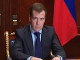 Медведев избавляется от ненужных помощников, сокращая штат администрации
