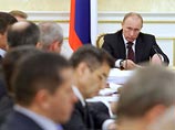 Премьер-министр Владимир Путин на заседании президиума правительства высказался по проблеме снижении социальных отчислений для бизнеса и выступил за снижение налоговой нагрузки