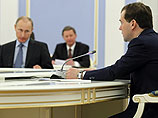 Медведев разозлился на российский авиапром после поломки своего самолета: "Нужно вкалывать, а не деньги требовать"