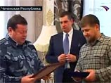 K Еделеву в аппарате полпредства настороженно относились из-за того, что он дружил с чеченским лидером Рамзаном Кадыровым