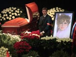 Врачи назвали предварительную причину смерти Людмилы Гурченко - она умерла от тромбоэмболии легочной артерии, ее смерть была мгновенной